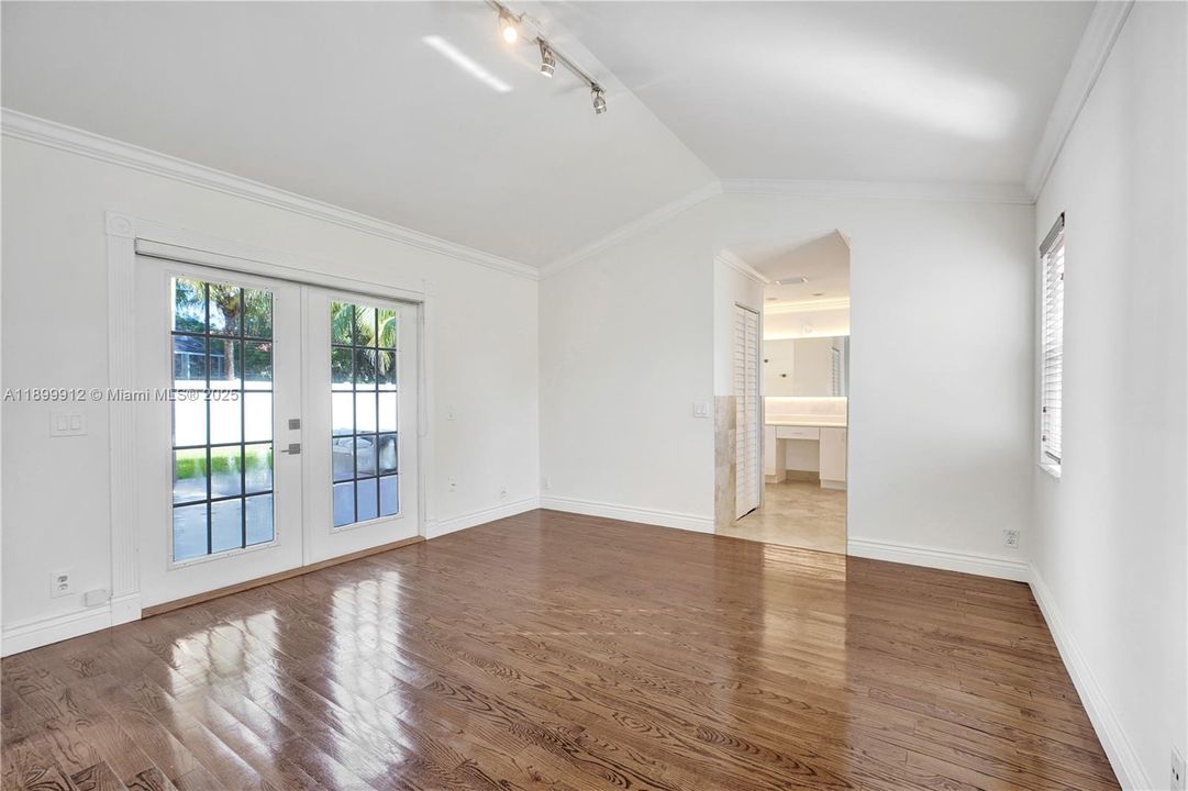 最近租的: $4,200 (3 贝兹, 2 浴室, 1505 平方英尺)