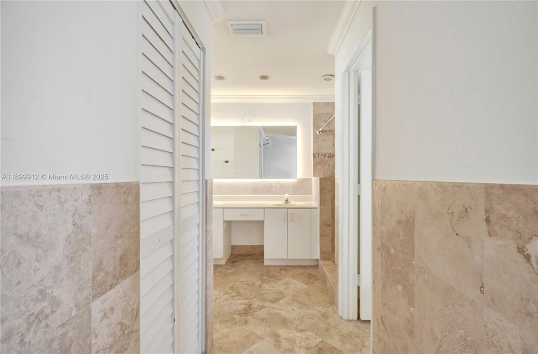 最近租的: $4,200 (3 贝兹, 2 浴室, 1505 平方英尺)