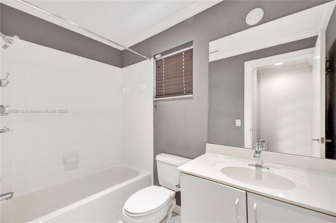 最近租的: $4,200 (3 贝兹, 2 浴室, 1505 平方英尺)