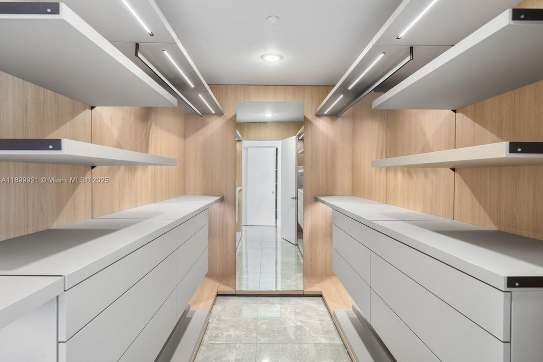 В аренду: $30,000 (3 спален, 3 ванн, 2891 Квадратных фут)