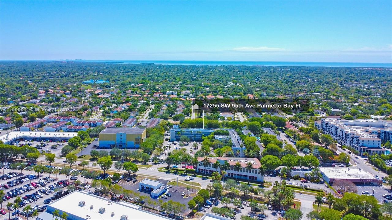 For Rent: $1,700 (1 beds, 1 baths, 664 Square Feet)