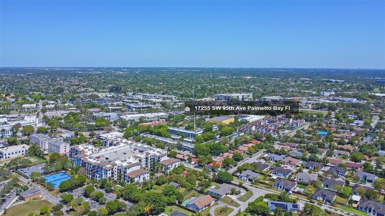 For Rent: $1,700 (1 beds, 1 baths, 664 Square Feet)