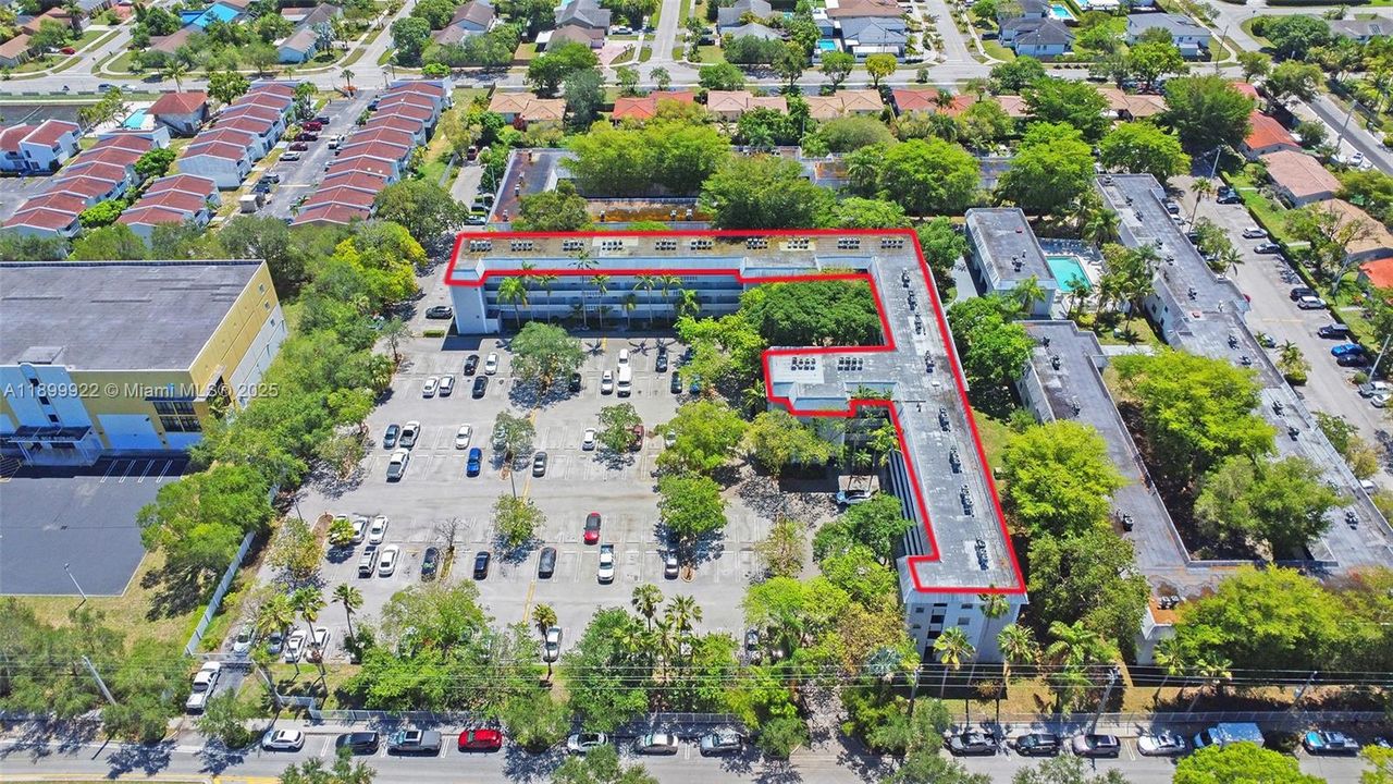 For Rent: $1,700 (1 beds, 1 baths, 664 Square Feet)