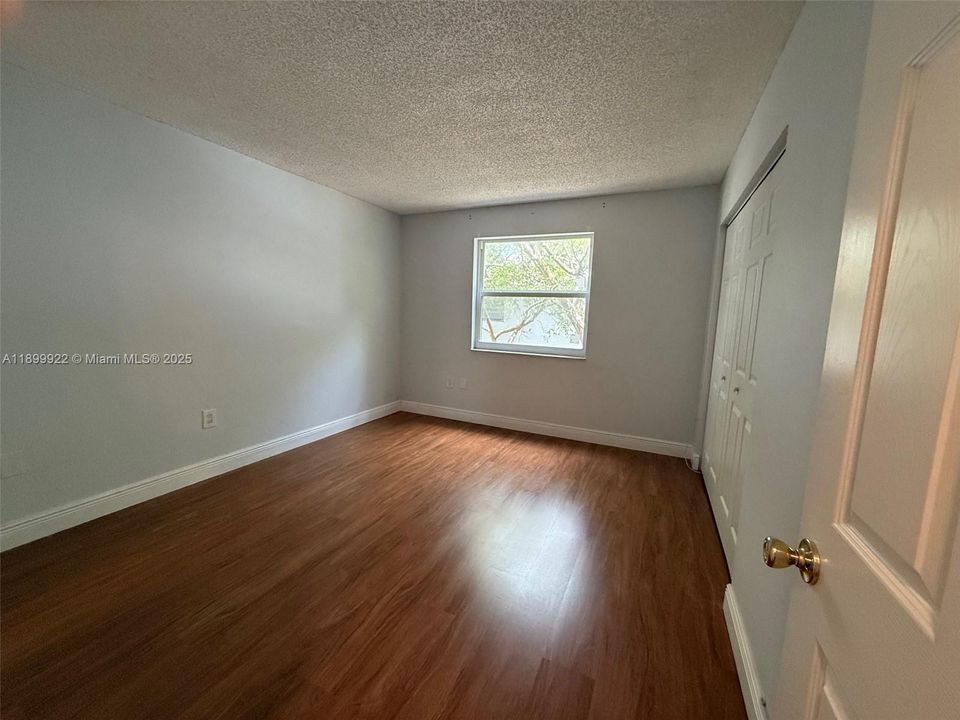 For Rent: $1,700 (1 beds, 1 baths, 664 Square Feet)