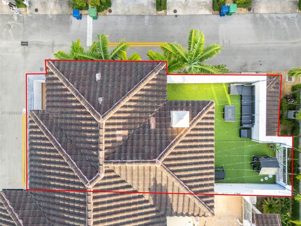 En Venta: $994,900 (5 camas, 4 baños, 2696 Pies cuadrados)