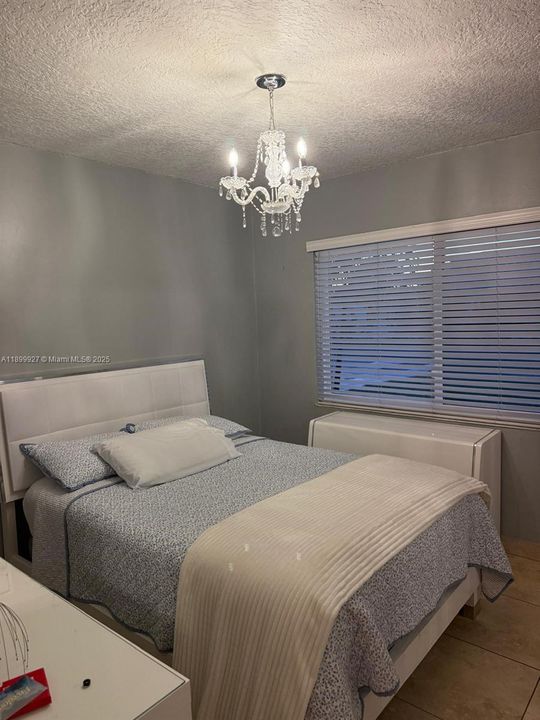 For Sale: $875,000 (4 beds, 2 baths, 1517 Square Feet)