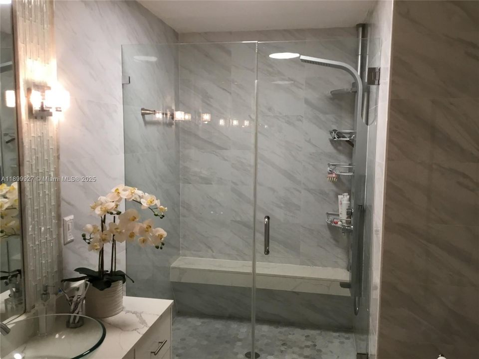 For Sale: $875,000 (4 beds, 2 baths, 1517 Square Feet)