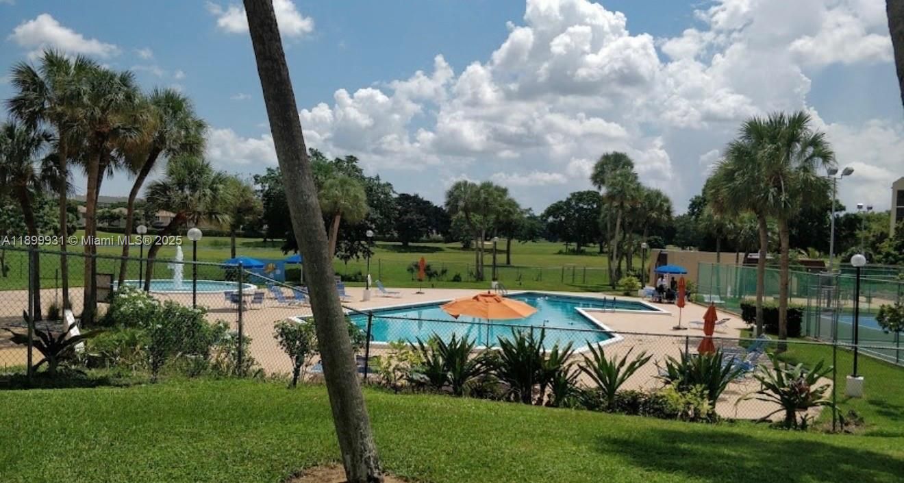 For Sale: $180,000 (2 beds, 2 baths, 1120 Square Feet)