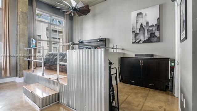 For Sale: $505,000 (1 beds, 1 baths, 1015 Square Feet)