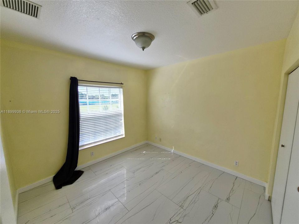 В аренду: $2,400 (3 спален, 2 ванн, 1332 Квадратных фут)