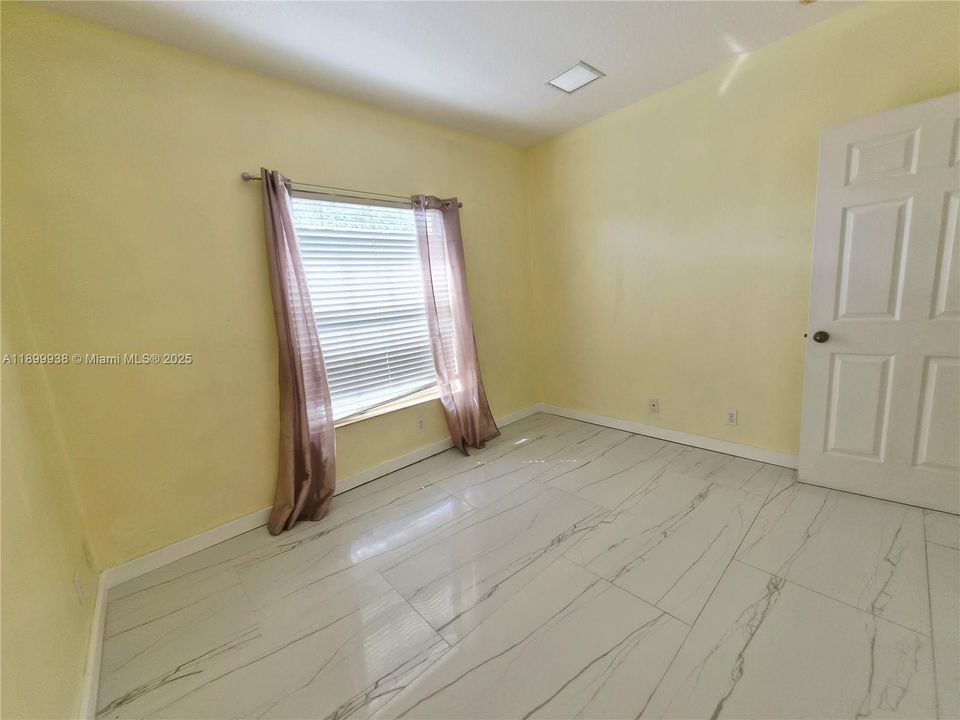 В аренду: $2,400 (3 спален, 2 ванн, 1332 Квадратных фут)