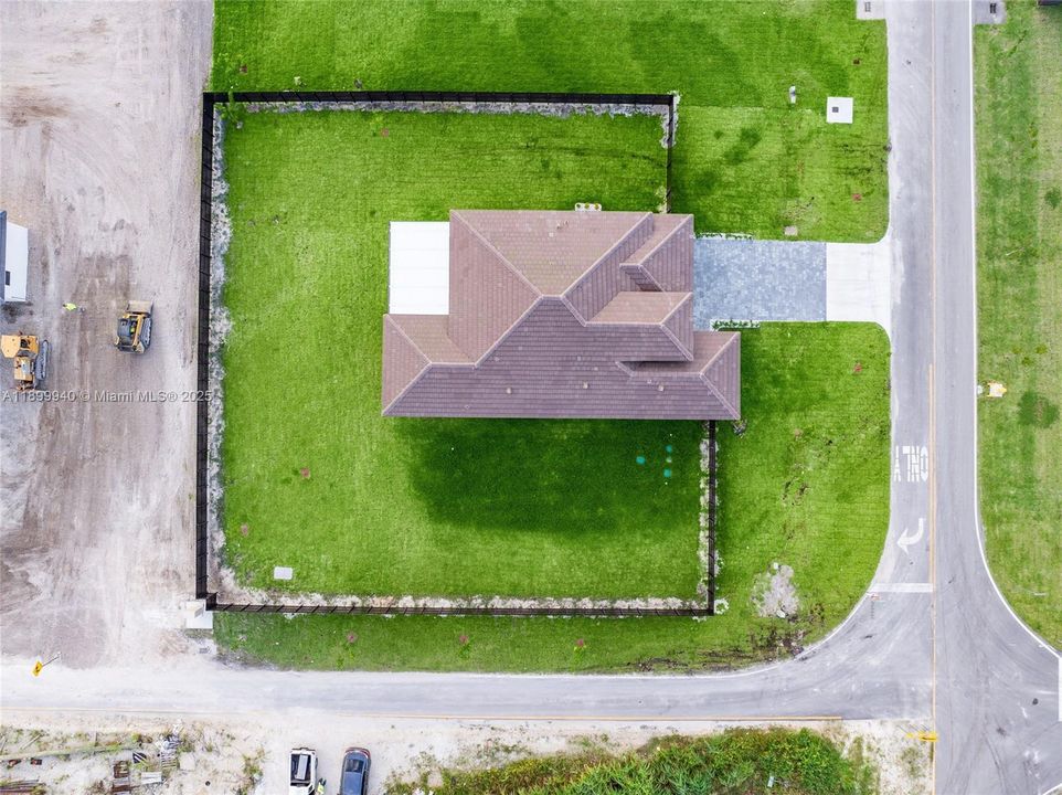 待售: $790,000 (4 贝兹, 3 浴室, 1885 平方英尺)