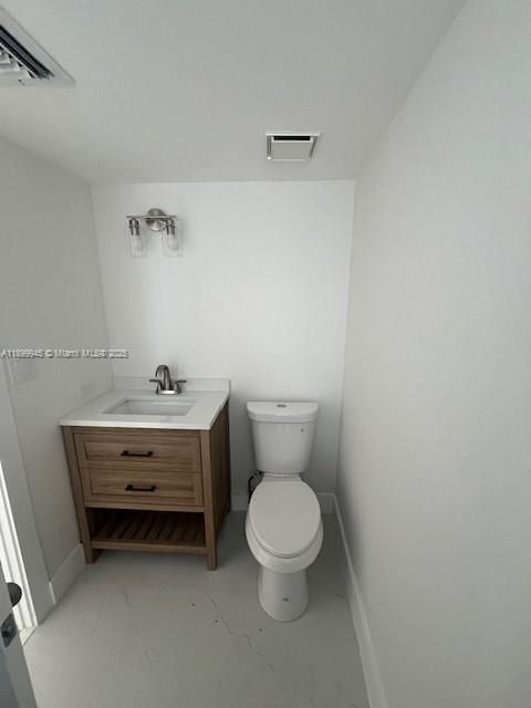 На продажу: $65,000 (0 спален, 1 ванн, 180 Квадратных фут)