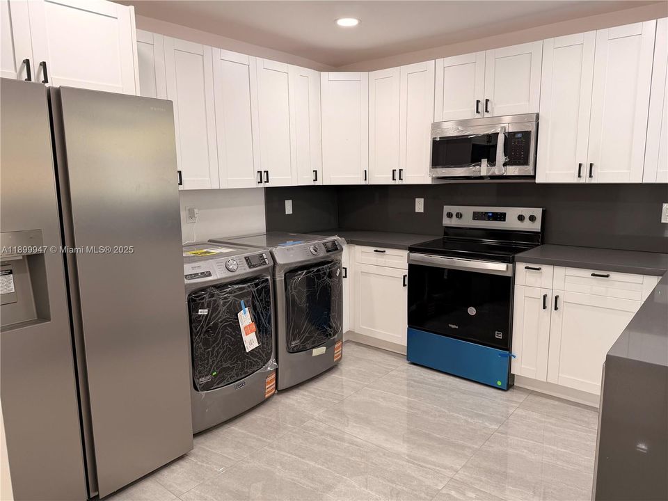 待售: $435,000 (3 贝兹, 2 浴室, 1249 平方英尺)