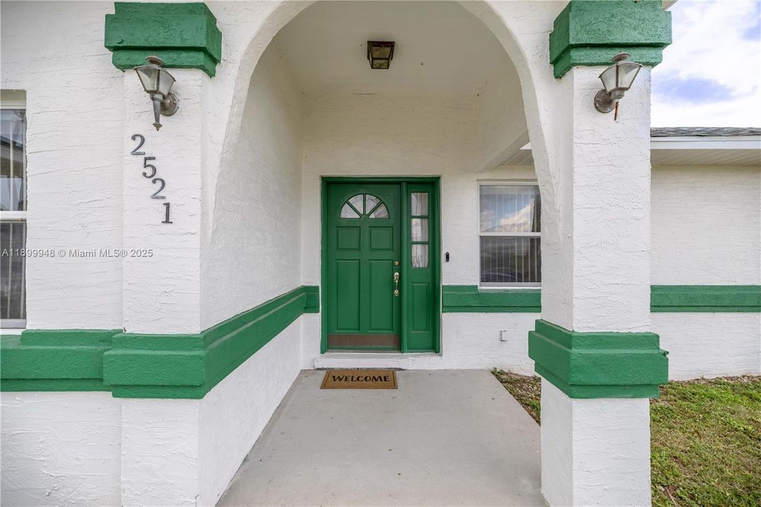 待售: $296,900 (3 贝兹, 2 浴室, 1796 平方英尺)