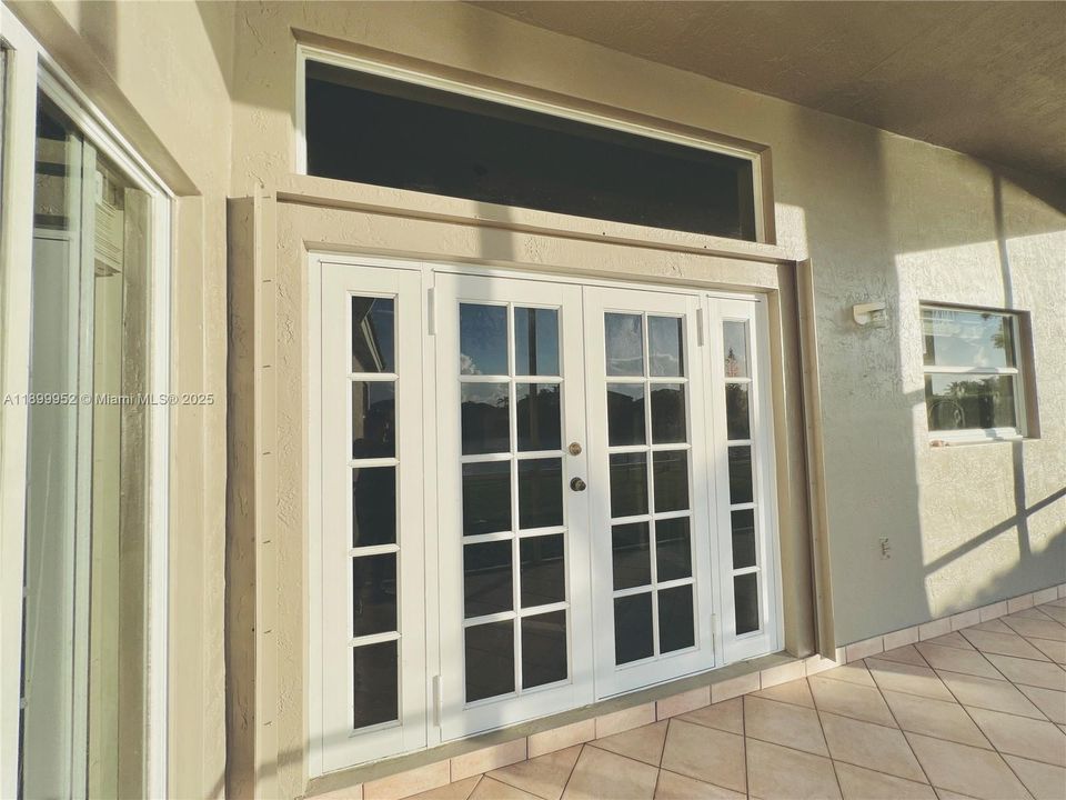 Active With Contract: $3,700 (3 beds, 2 baths, 1505 Square Feet)