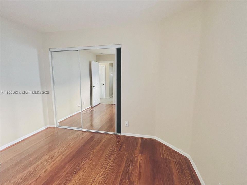 Active With Contract: $3,700 (3 beds, 2 baths, 1505 Square Feet)