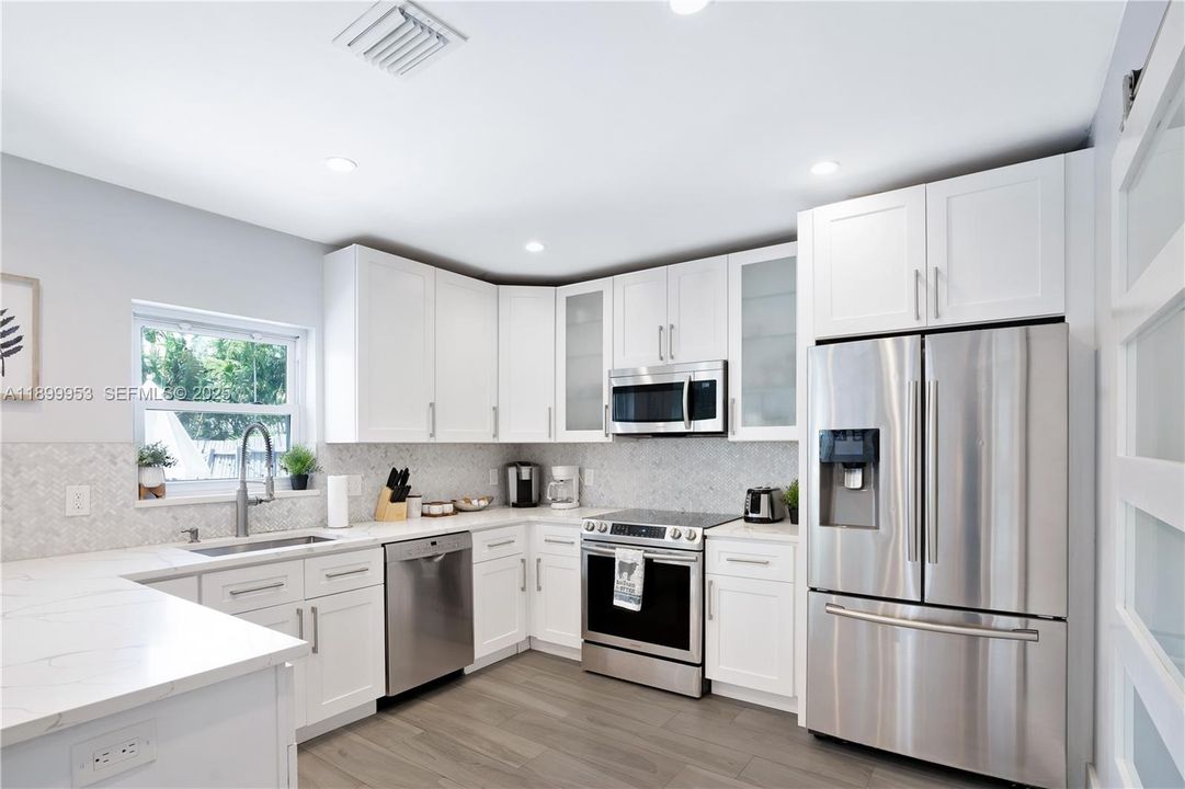 For Sale: $864,000 (3 beds, 2 baths, 1338 Square Feet)