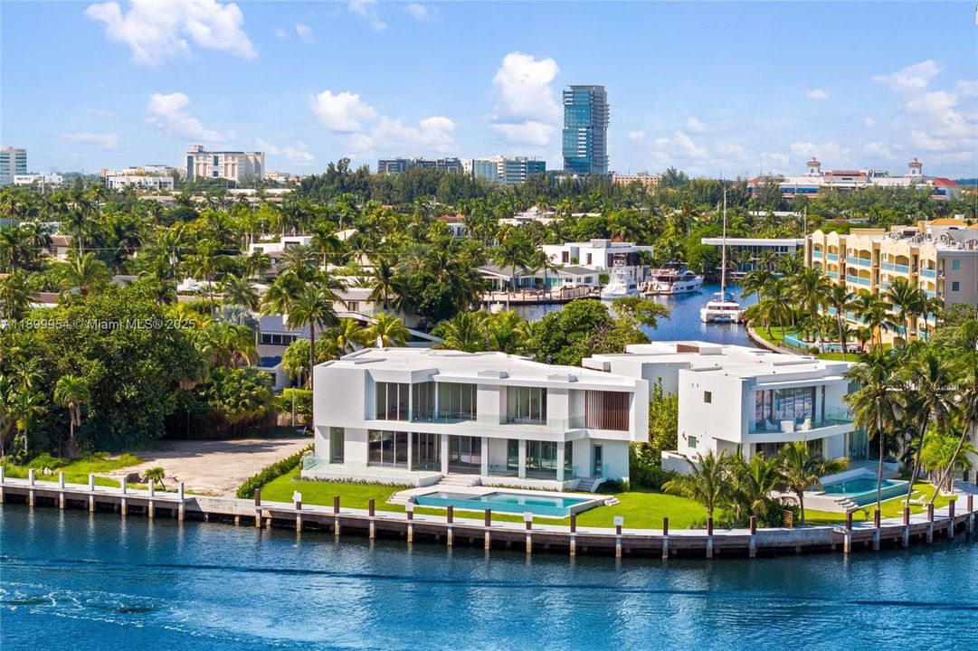 В аренду: $55,000 (7 спален, 8 ванн, 0 Квадратных фут)