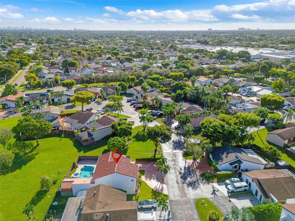 На продажу: $995,000 (4 спален, 3 ванн, 2488 Квадратных фут)