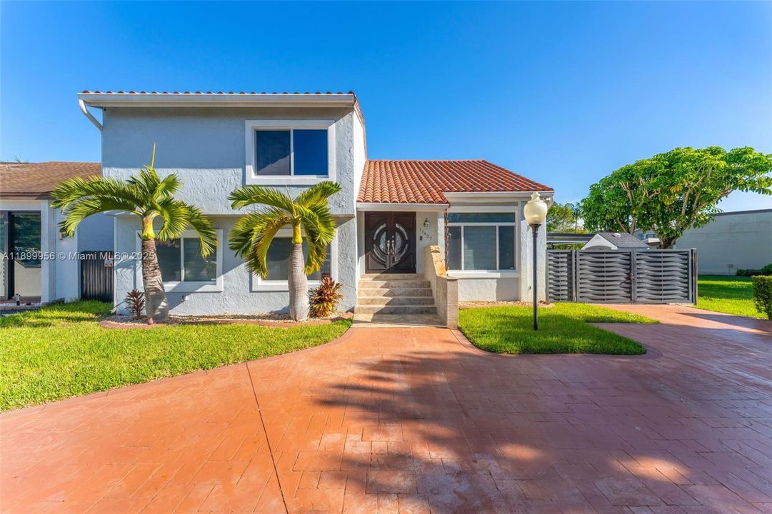 На продажу: $995,000 (4 спален, 3 ванн, 2488 Квадратных фут)