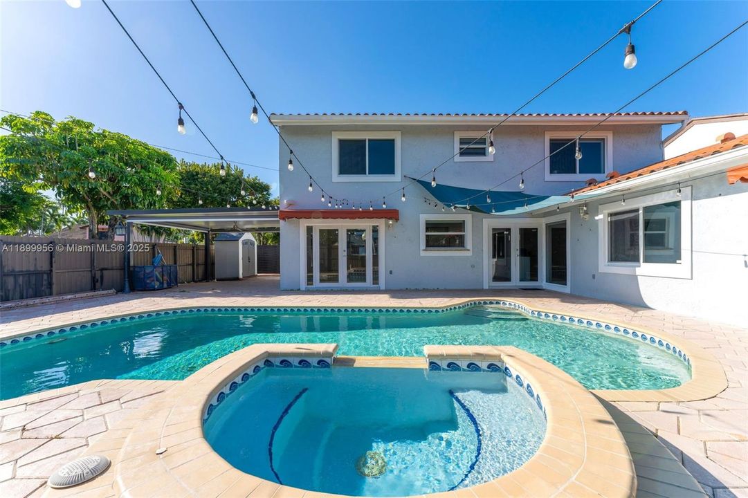 На продажу: $995,000 (4 спален, 3 ванн, 2488 Квадратных фут)