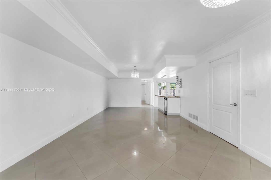 На продажу: $995,000 (4 спален, 3 ванн, 2488 Квадратных фут)