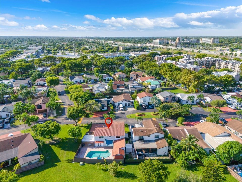 На продажу: $995,000 (4 спален, 3 ванн, 2488 Квадратных фут)