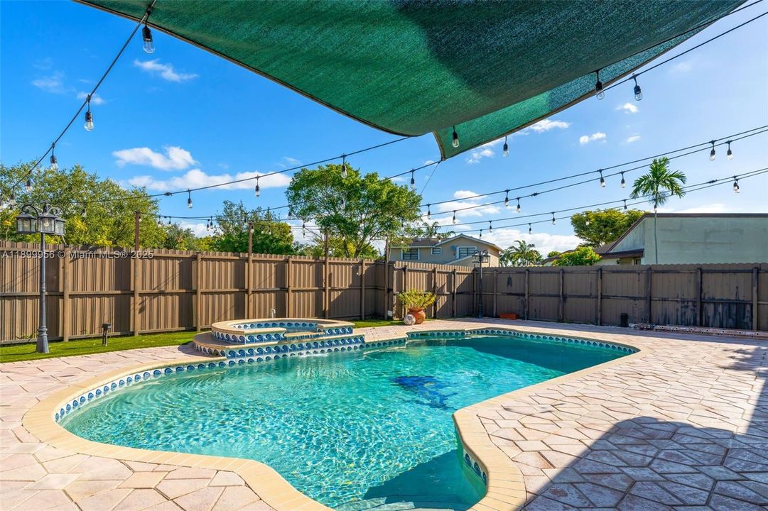 На продажу: $995,000 (4 спален, 3 ванн, 2488 Квадратных фут)