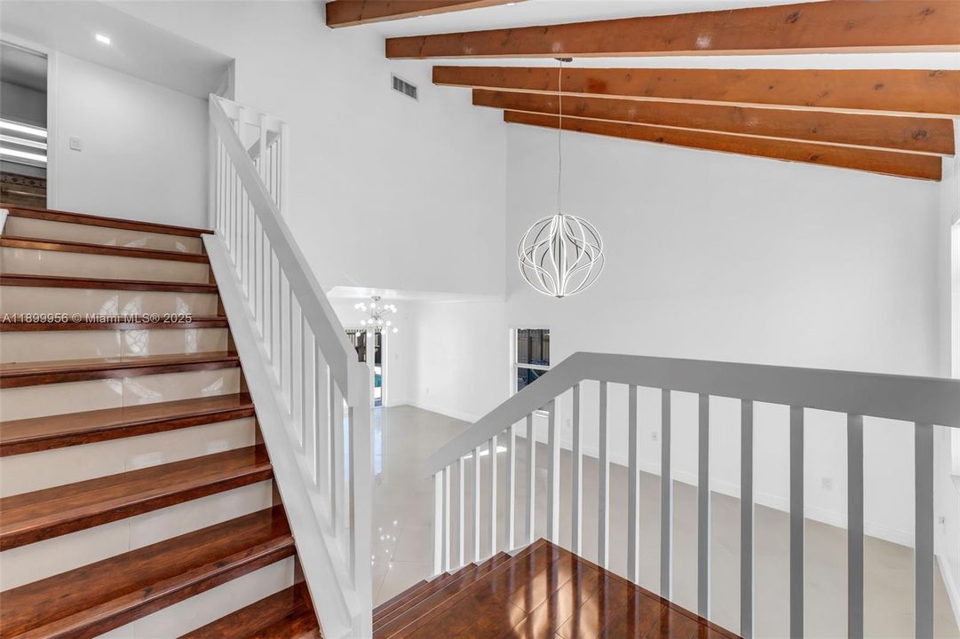 На продажу: $995,000 (4 спален, 3 ванн, 2488 Квадратных фут)