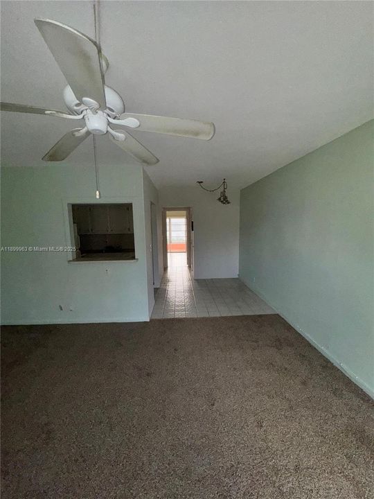 For Sale: $90,000 (1 beds, 1 baths, 570 Square Feet)