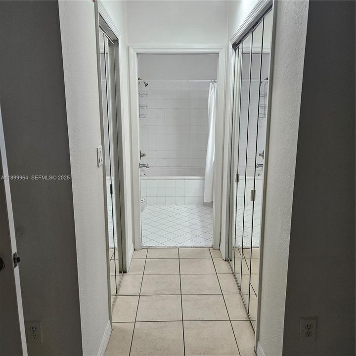 For Rent: $2,700 (3 beds, 2 baths, 1260 Square Feet)