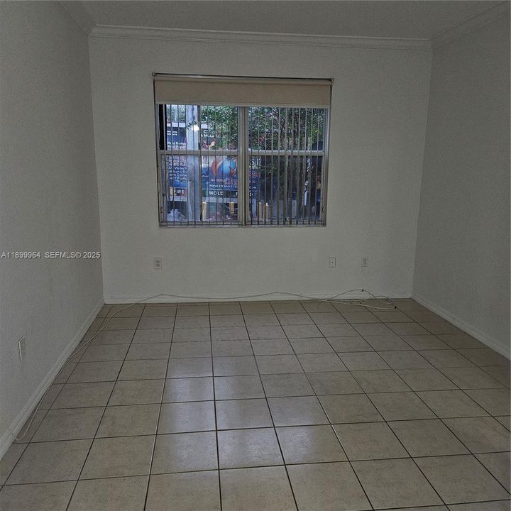 For Rent: $2,700 (3 beds, 2 baths, 1260 Square Feet)