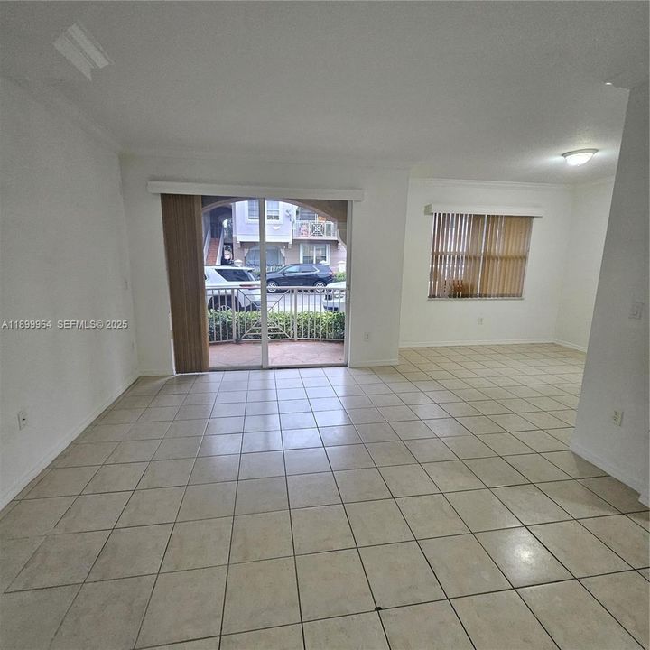 For Rent: $2,700 (3 beds, 2 baths, 1260 Square Feet)