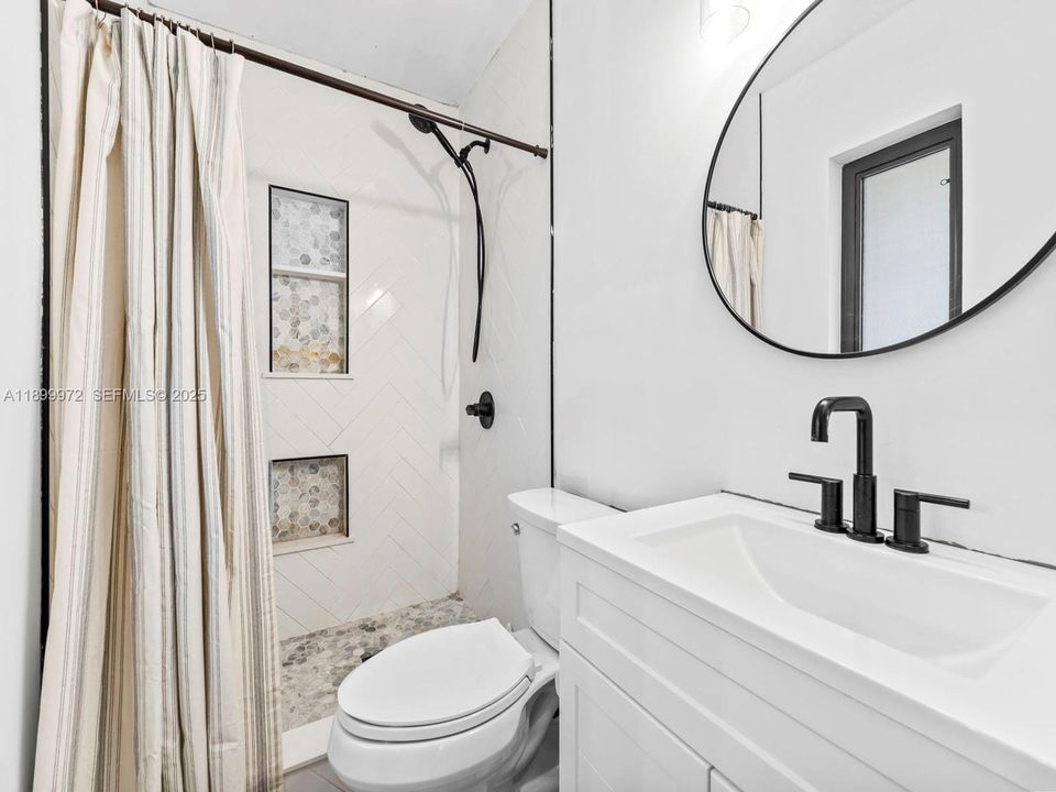 На продажу: $710,000 (4 спален, 2 ванн, 1957 Квадратных фут)