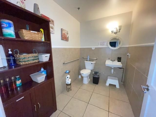 В аренду: $3,500 (0 спален, 0 ванн, 0 Квадратных фут)