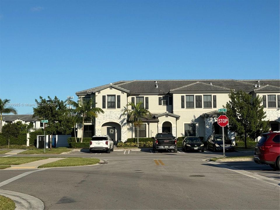 For Sale: $365,000 (3 beds, 2 baths, 1545 Square Feet)