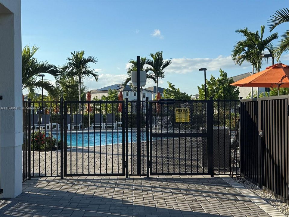 For Sale: $365,000 (3 beds, 2 baths, 1545 Square Feet)