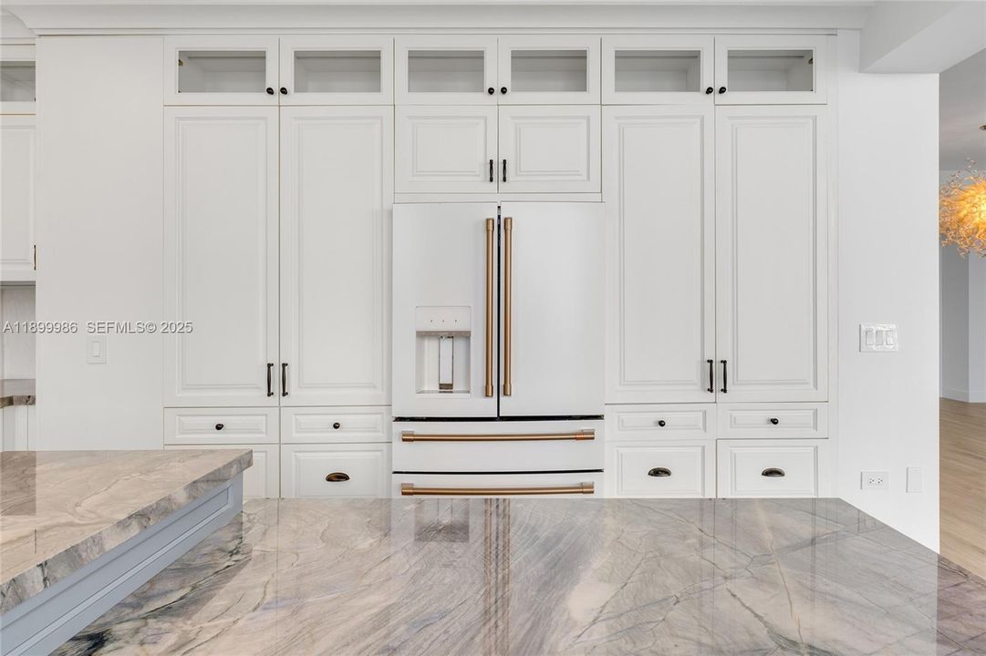 На продажу: $3,550,000 (4 спален, 4 ванн, 3257 Квадратных фут)