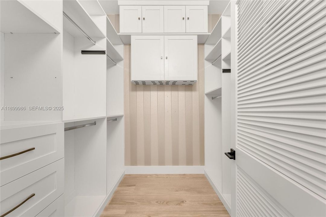 На продажу: $3,550,000 (4 спален, 4 ванн, 3257 Квадратных фут)