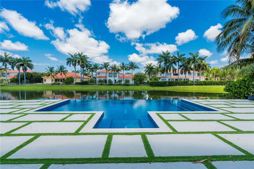 For Sale: $1,950,000 (5 beds, 4 baths, 5047 Square Feet)