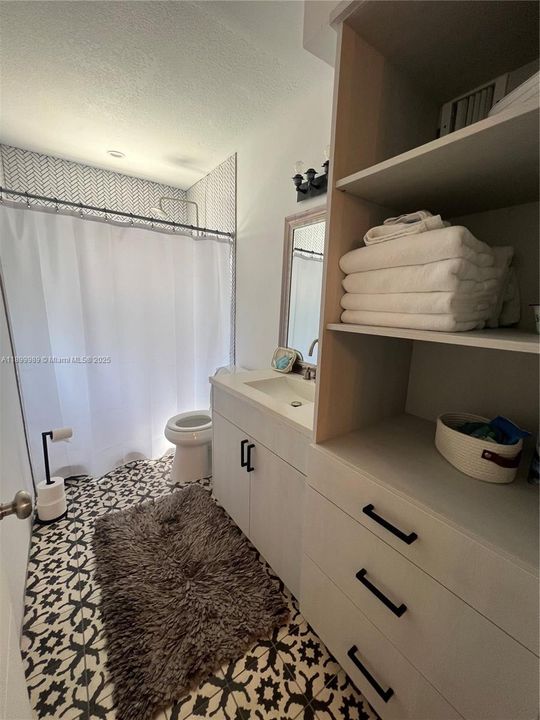 For Sale: $1,050,000 (0 beds, 0 baths, 1800 Square Feet)