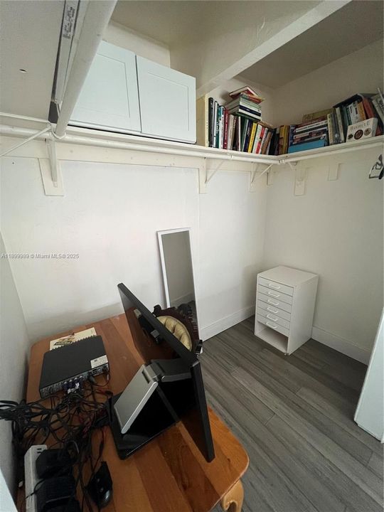 For Sale: $1,050,000 (0 beds, 0 baths, 1800 Square Feet)