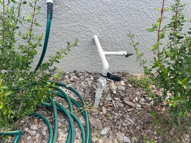 For Rent: $2,450 (3 beds, 2 baths, 1756 Square Feet)