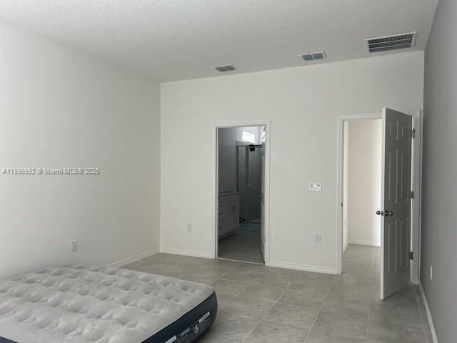 For Rent: $2,450 (3 beds, 2 baths, 1756 Square Feet)