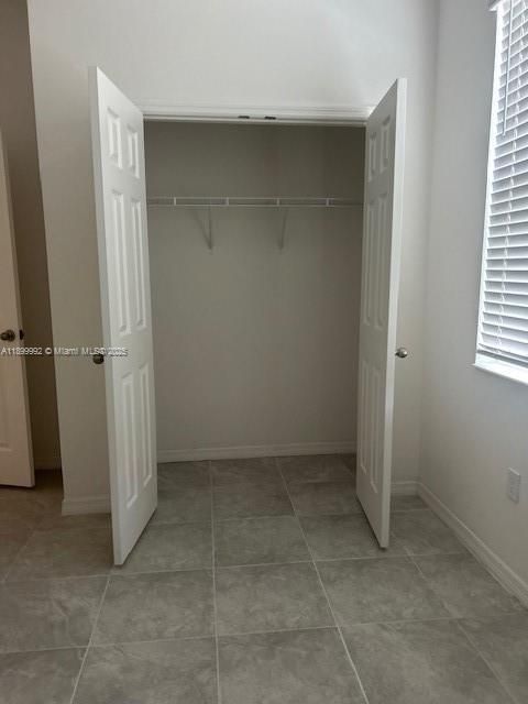 For Rent: $2,450 (3 beds, 2 baths, 1756 Square Feet)