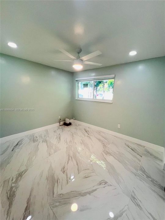 Active With Contract: $3,000 (3 beds, 2 baths, 1602 Square Feet)