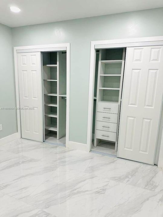 Active With Contract: $3,000 (3 beds, 2 baths, 1602 Square Feet)