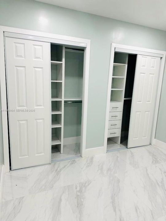 Active With Contract: $3,000 (3 beds, 2 baths, 1602 Square Feet)