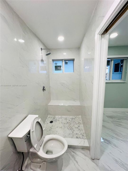 Active With Contract: $3,000 (3 beds, 2 baths, 1602 Square Feet)